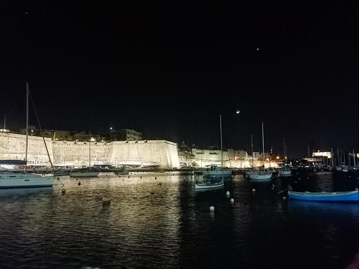 Vittoriosa' Seafront 2 Bed Highly Furnished Apartment Dış mekan fotoğraf