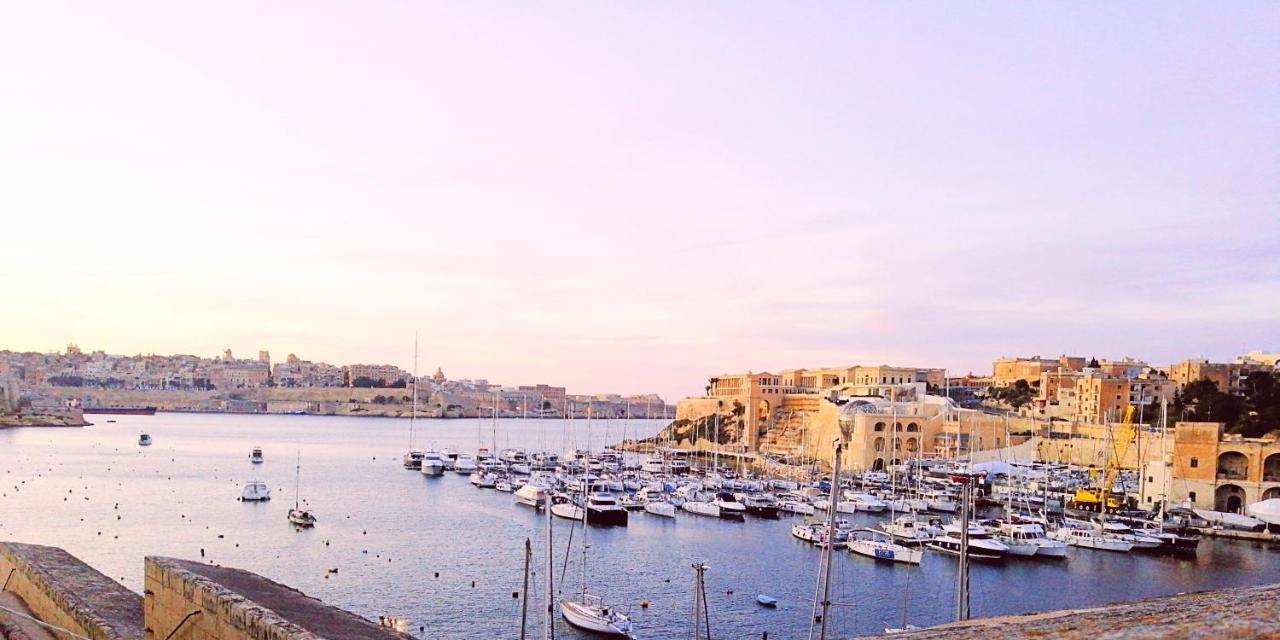 Vittoriosa' Seafront 2 Bed Highly Furnished Apartment Dış mekan fotoğraf