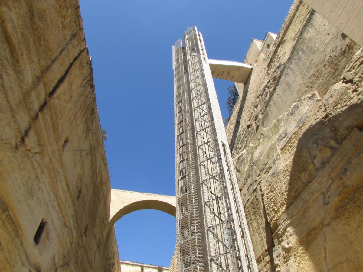 Vittoriosa' Seafront 2 Bed Highly Furnished Apartment Dış mekan fotoğraf