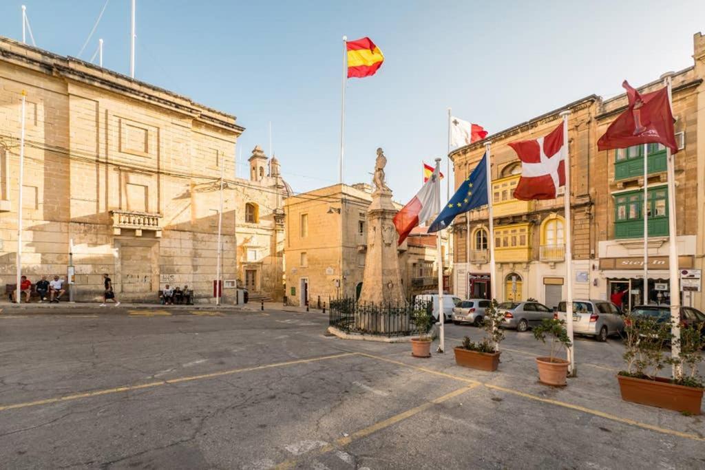 Vittoriosa' Seafront 2 Bed Highly Furnished Apartment Dış mekan fotoğraf
