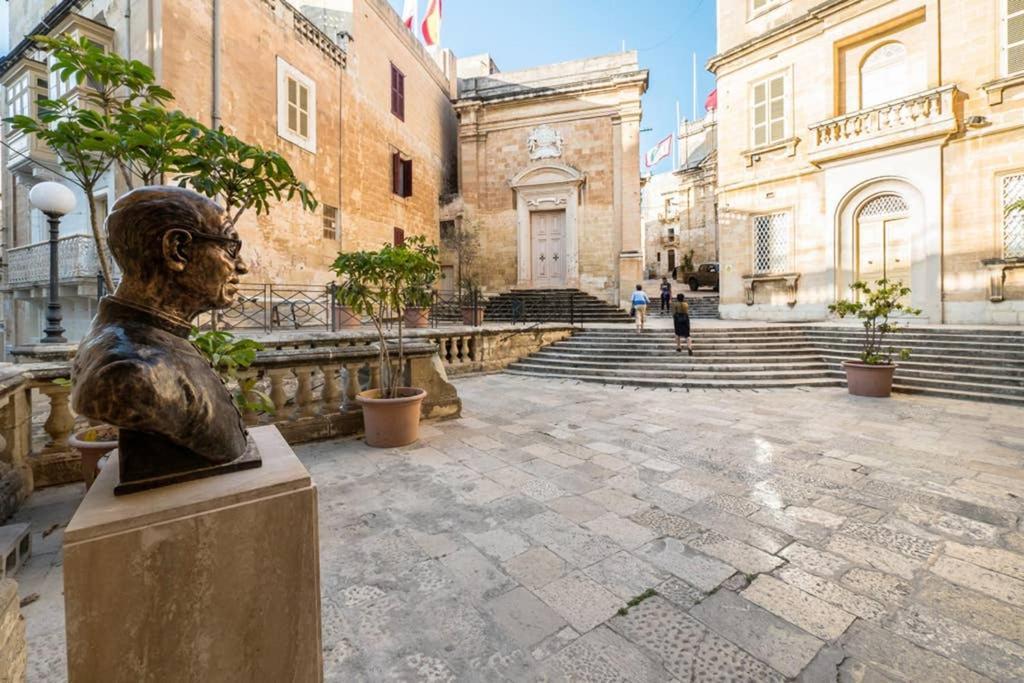 Vittoriosa' Seafront 2 Bed Highly Furnished Apartment Dış mekan fotoğraf